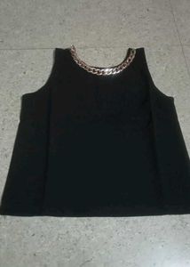Chic Black Sleeveless Top