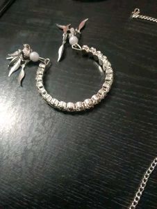 Elegant Pearl &amp; Crystal Bracelet