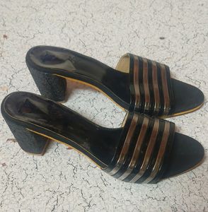 New Black And Silver Strip Low Heel