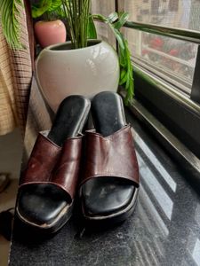 Stylish Brown Wedge Sandals