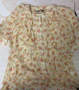 Chiffon Floral Print Button-Up Top - L