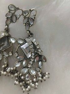 Elegant Dangle Earrings with Pearls