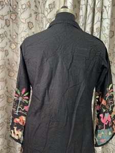 Black Kurta Set with Embroidered Print