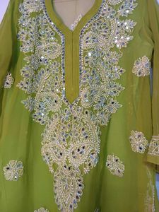 Chikankari mirror worked Kurti