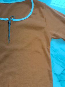 Orangy coralish Cropped Zipper Top