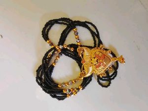 Elegant Gold Mangalsutra