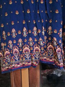 Elegant blue floral printed kurta with pants.