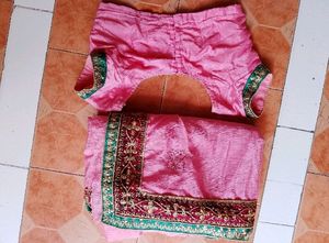 Pink Saree With Blauz For Womens
