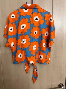 Floral boxy shirt with tie up