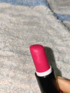 bold pink lipstick