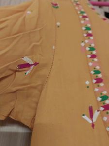 Neerus Women Floral.kurti On Sale