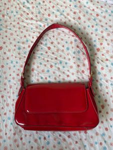 Chic Red Patent Shoulder Bag