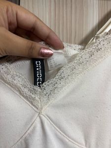 20 H&amp;M Lace Trimmed Detail Top