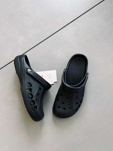 *CROCS*