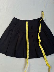 New me Black Pleated Mini Skirt XXS