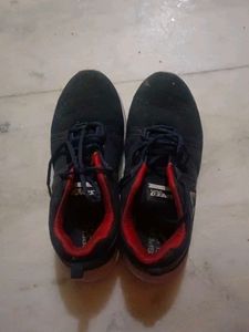 Men's Black Running Shoes