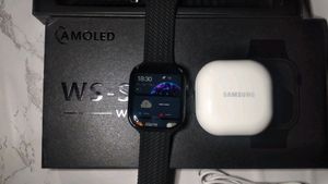 Samsung Buds And Premium WS Apple Watch