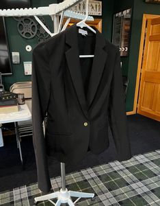 GUESS Luxe Black Tailored Blazer🖤