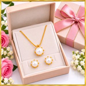 Elegant Pearl Necklace &amp; Earring Set