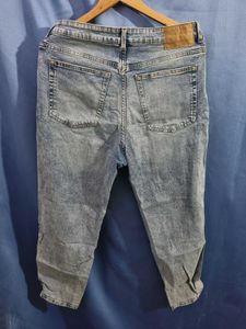 H&amp;M Light Wash Denim Jeans