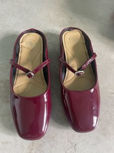 Chic Burgundy Patent Mary Janes