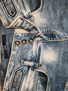 Distressed Acid Wash Skinny Jeans