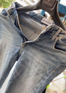 Calvin Klein Jeans - Light Wash Denim