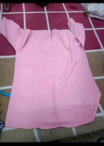 Pink Embroidered Kurta/ Tunic in L 40 size