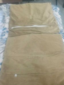Set of 2 Soft Cushion covers with chain