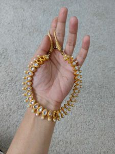 Tear drop stone and pearl necklace - Missing ston