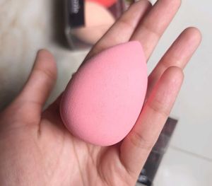 Makeup sponges/ beauty blender