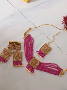 Stunning Pink Beaded Choker Set