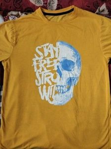 T SHIRT