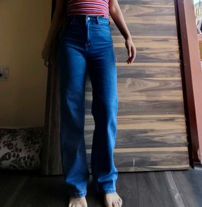 Straight Jeans