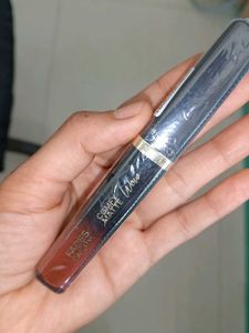Faces Canada Comfy Matte Lipstick