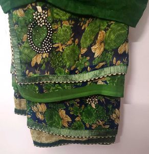 Green Floral Print Saree with Blouse