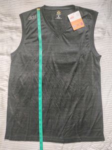 DIDA Sleeveless T-shirt