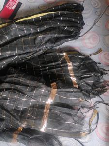 Elegant Black &amp; Gold Checked Dupatta