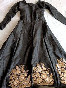 Black Full Sleeve Gown