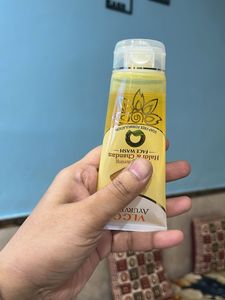 VLCC Ayurveda Haldi &amp; Chandan Face Wash
