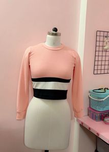 body hugging full sleeve top