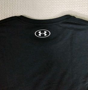 Under Armour x Seoul Tshirt | Slim Fit