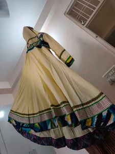 Elegant Cream Kurta with Geometric Print