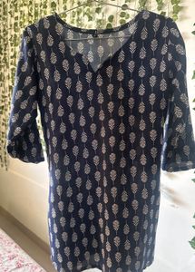 Set of 2 Printed Cotton Kurtas