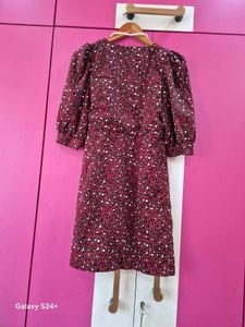 Chic Leopard Print Wrap Dress