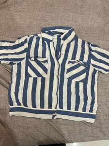Oversize Striped Crop shirt