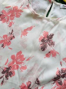 Floral Print Long Sleeve Top