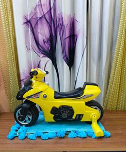 LUVLAP Ride-On Motorcycle