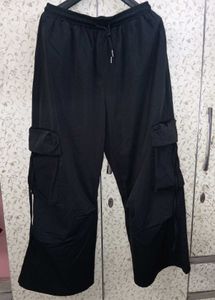 Black Cargo Pants with side pocket