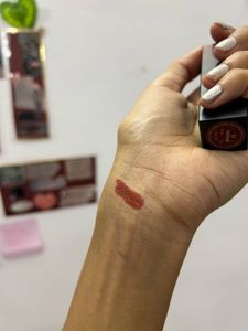 Swiss Beauty Lipstick